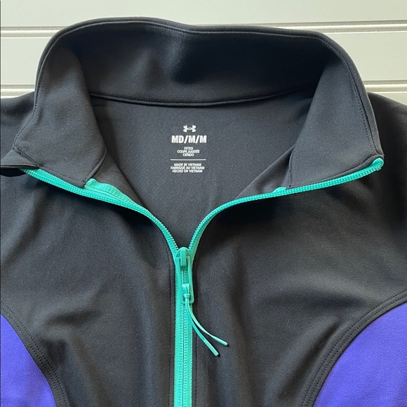 Like New Med Under Armour Dwayne Johnson Project Crop Black & Purple jacket. - Picture 2 of 6